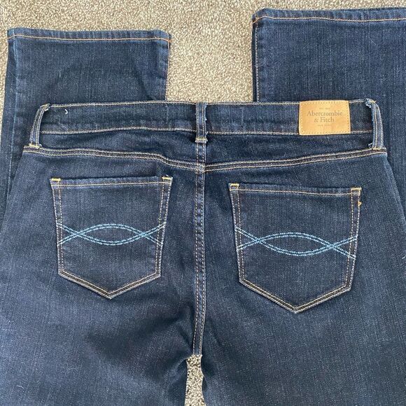 Abercrombie & Fitch Bootcut Jeans – Size 28x33 (6R) - Picture 6 of 9